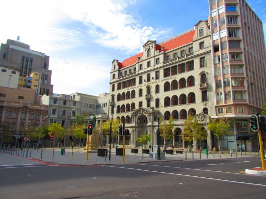 Square with the slaves' memorial